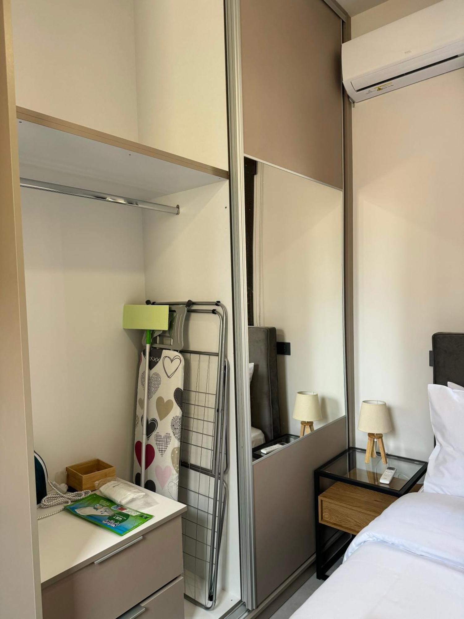 Spacious Apartment Near Monastiraki By Kozy Koala Athens Exterior photo